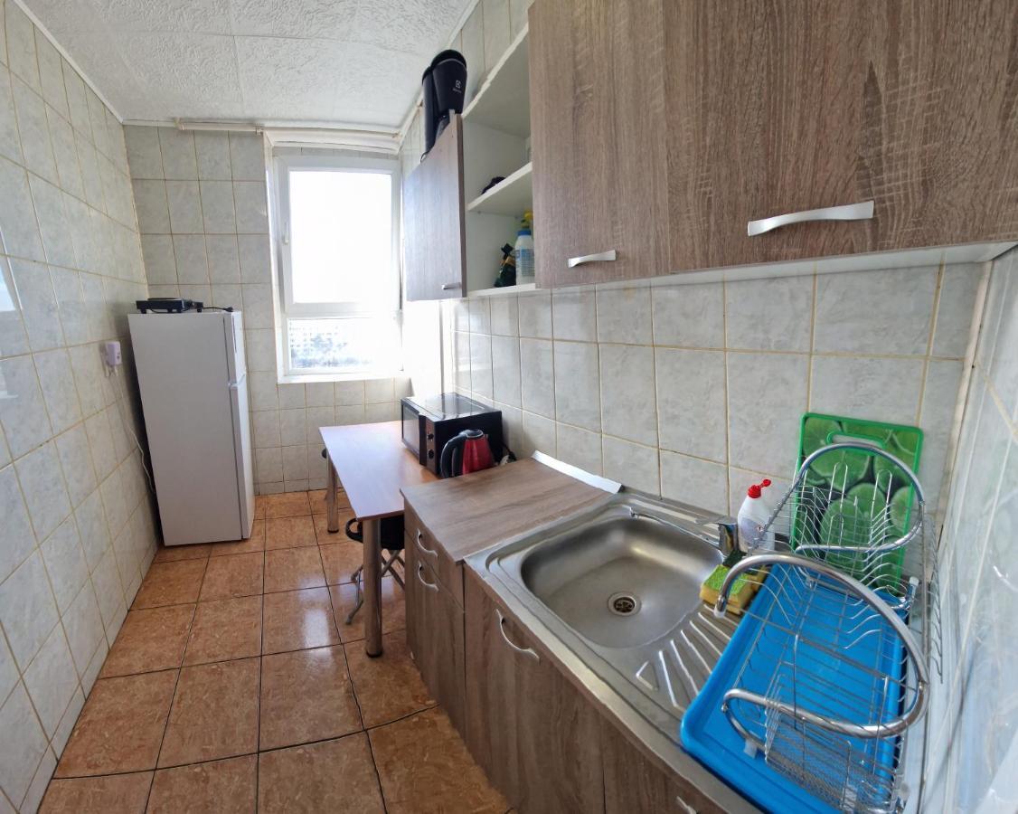 Two Rooms Central Bukarest Exterior foto